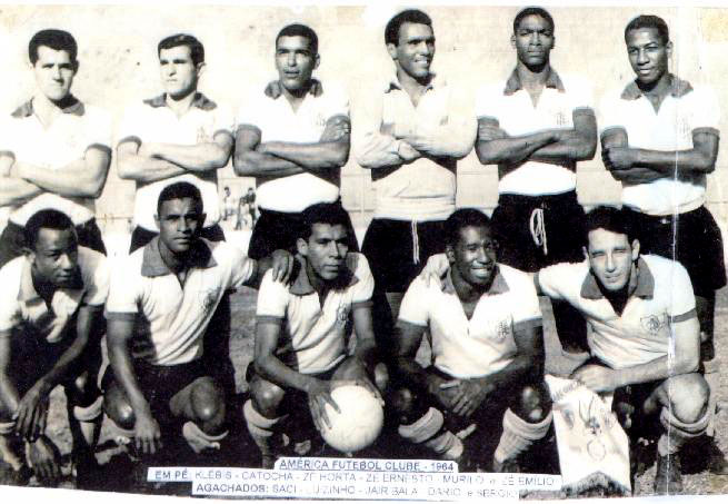 Foto do time vice-campeão estadual de 1964.