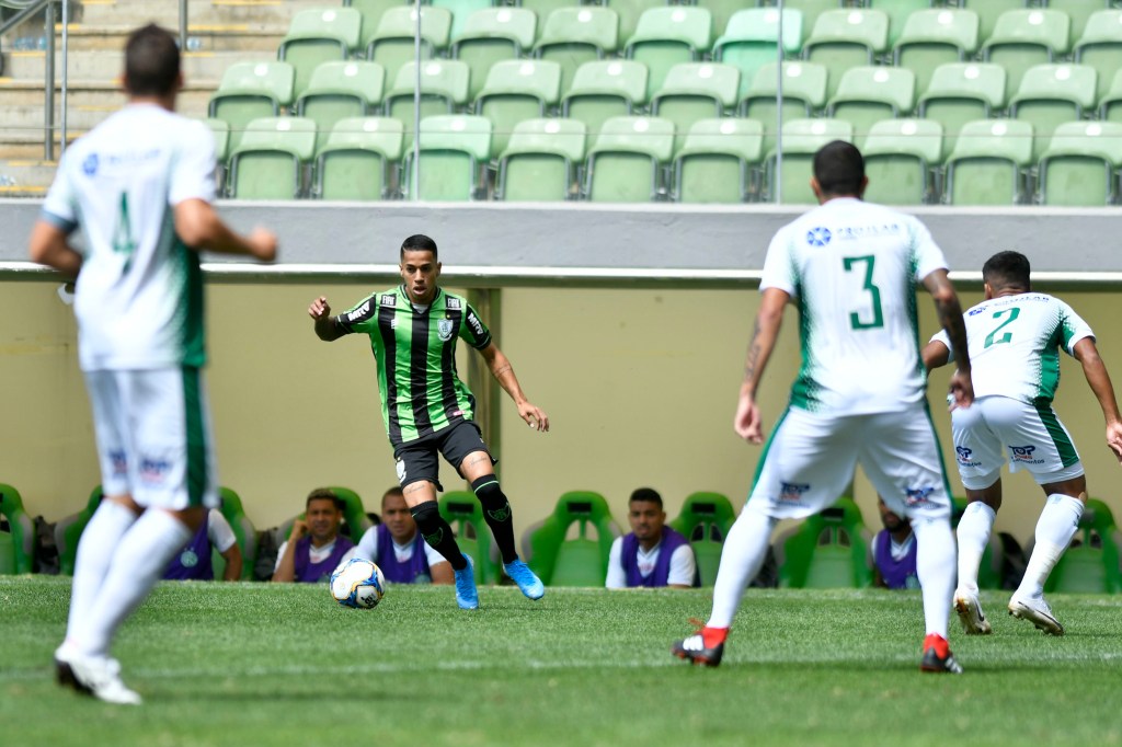 Matheusinho durante duelo entre América x Guarani-SP - Foto: Mourão Panda / América